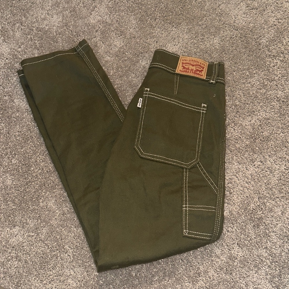 Green Levi's pants